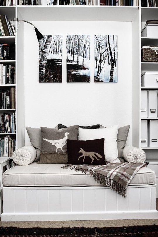 Sofa beds in white for a chic and versatile living space