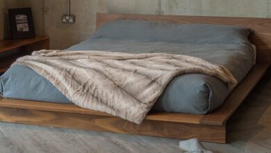 solid wood beds