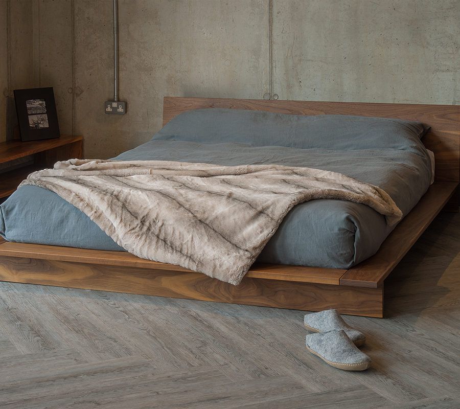 solid wood beds