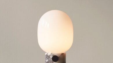 Table lamps in bronze