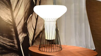 Table lamps in bronze