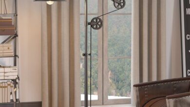 Task floor lamp for reading
