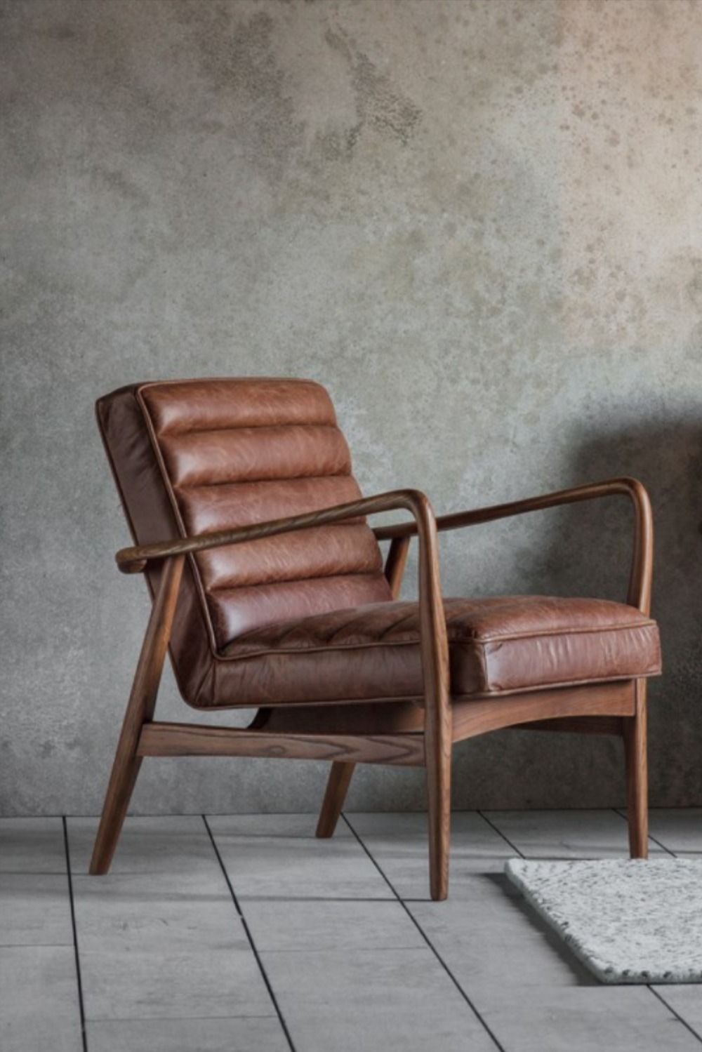 The Ultimate Guide to Armchair Leather: Style, Comfort, and Durability