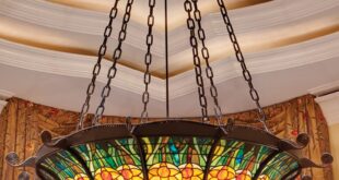 Tiffany chandelier