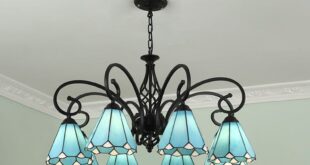 Tiffany chandelier