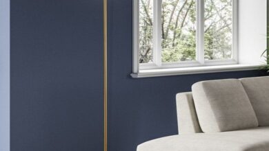 Torchiere floor lamp