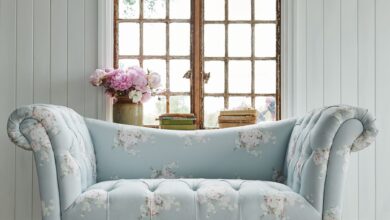 Traditional Loveseat