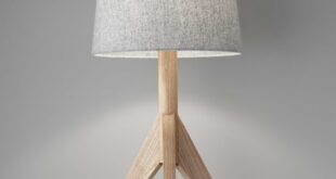 tripod table lamp