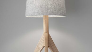 tripod table lamp