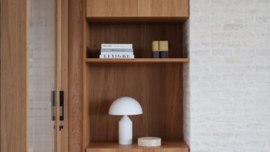 What are architectural table lamps