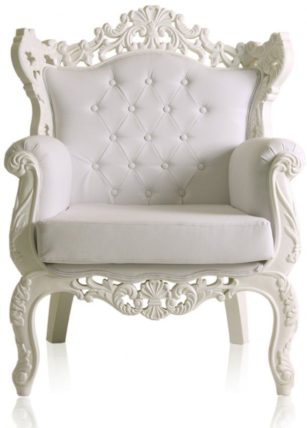 White Chair Elegant and Timeless Seating Option for Any Space