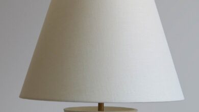 White table lamp design