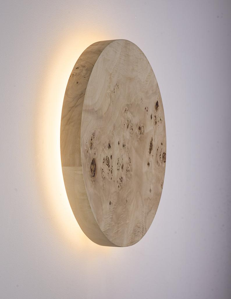 Wooden wall lamp