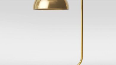 gold table lamp