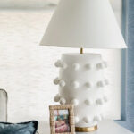 touches base lamp