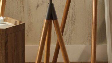 tripod table lamp