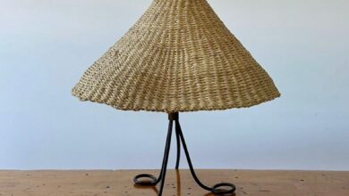 tripod table lamp