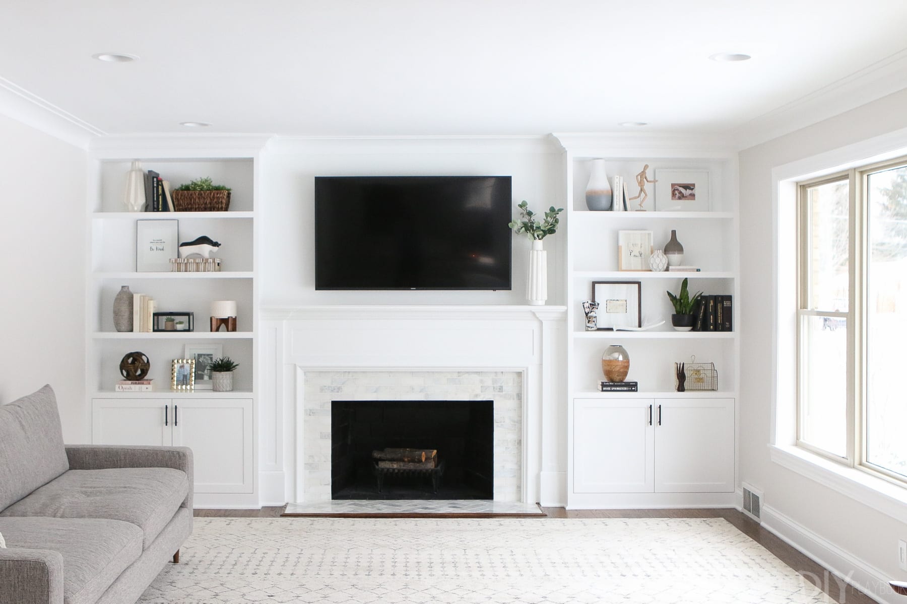Decorating Shelves decorating built-in shelves can be difficult. read these tips to improve  your home YIPWVCJ