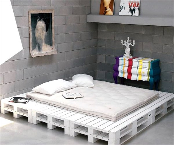 DIY pallet bed 27 insanely genius diy pallet bed ideas that will leave you speechless LXQBKGE