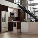 High gloss kitchen: advantages and disadvantages of a shiny kitchen