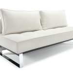 Ideal for a modern and friendly atmosphere: Sofa beds in white