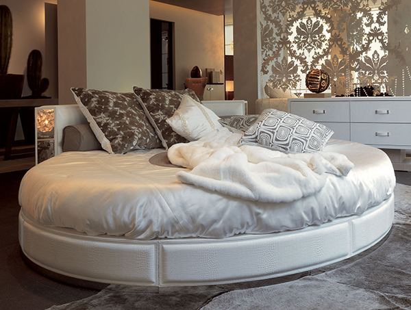 Home Design: Nella Vetrina Designer Beds to Bring Charm and Style to