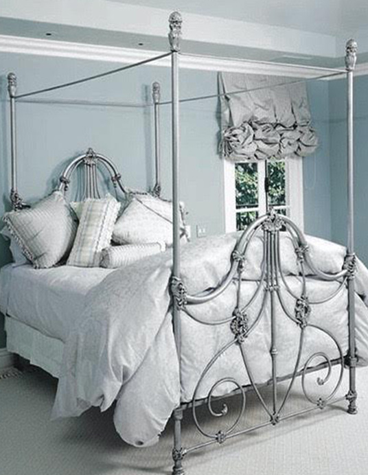 Antique Iron Beds | Victorian Vintage Bed Frames | Cathouse Beds