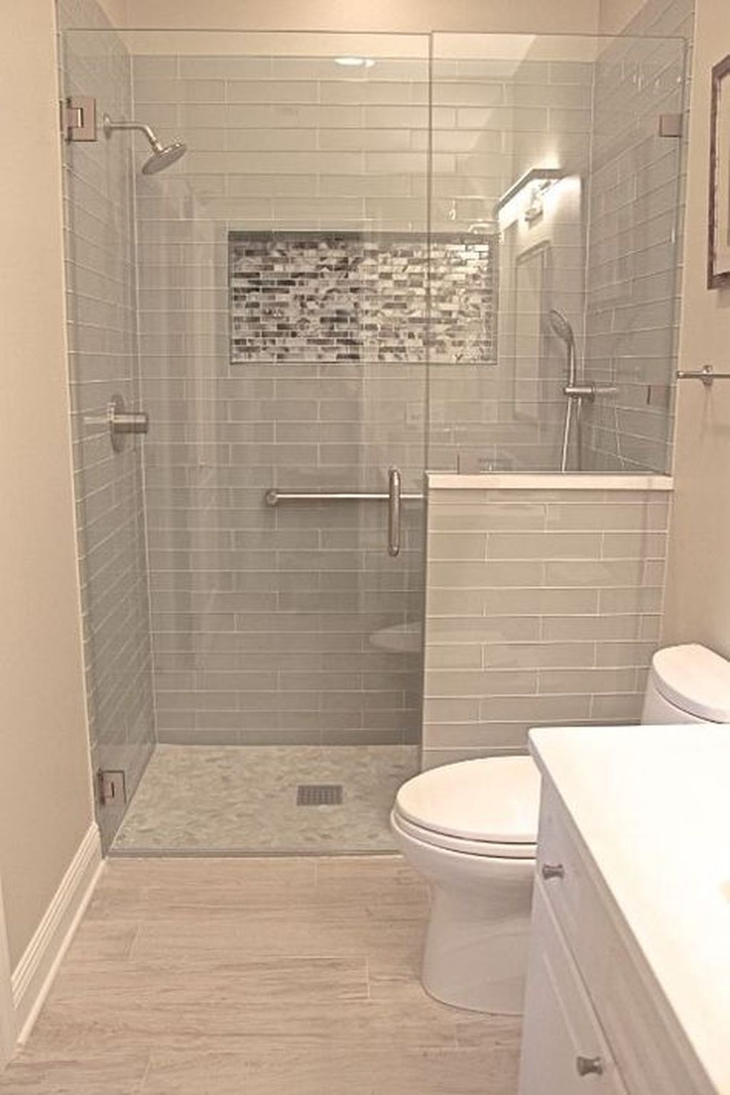 Nice 42 Cool Small Master Bathroom Renovation Ideas.