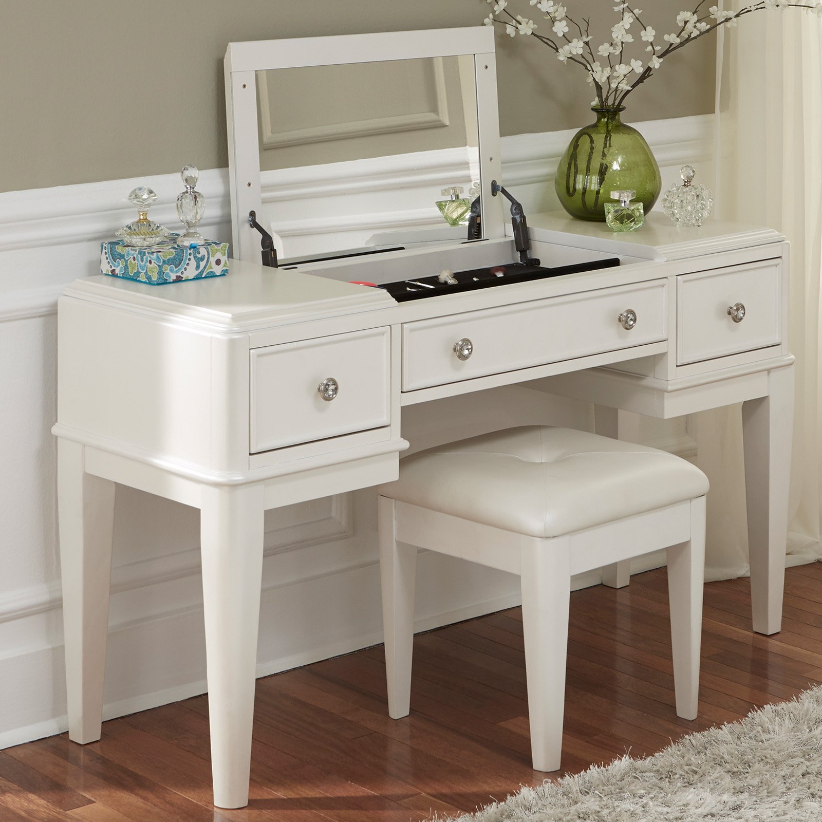 Liberty Furniture Stardust Bedroom Vanity with Optional Stool - Traveller Location
