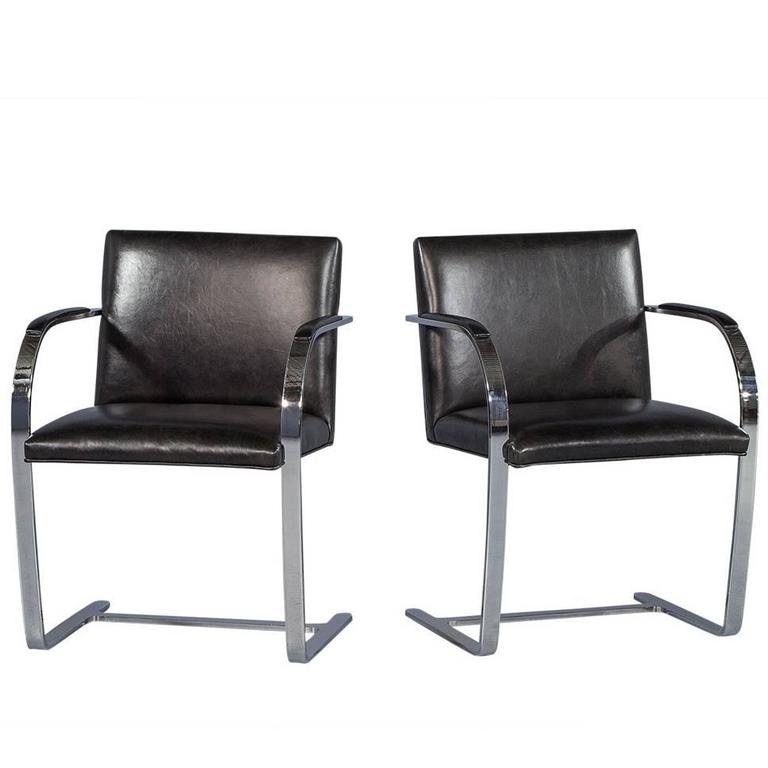 Pair of Chrome and Black Leather Armchairs Attributed to Milo Baughman For  Sale