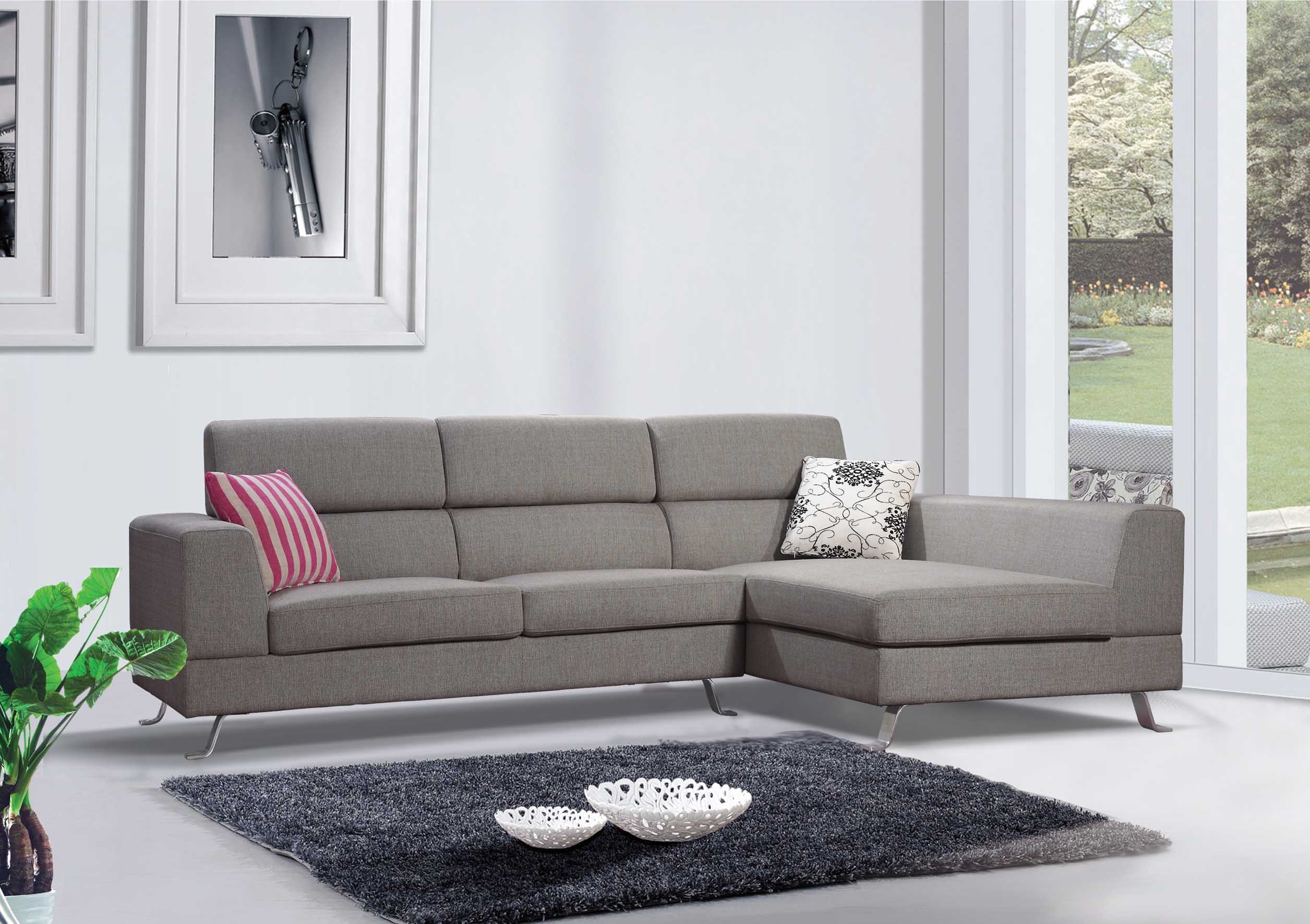 Kileen Modern Contemporary Grey Linen Fabric Sectional Sofa