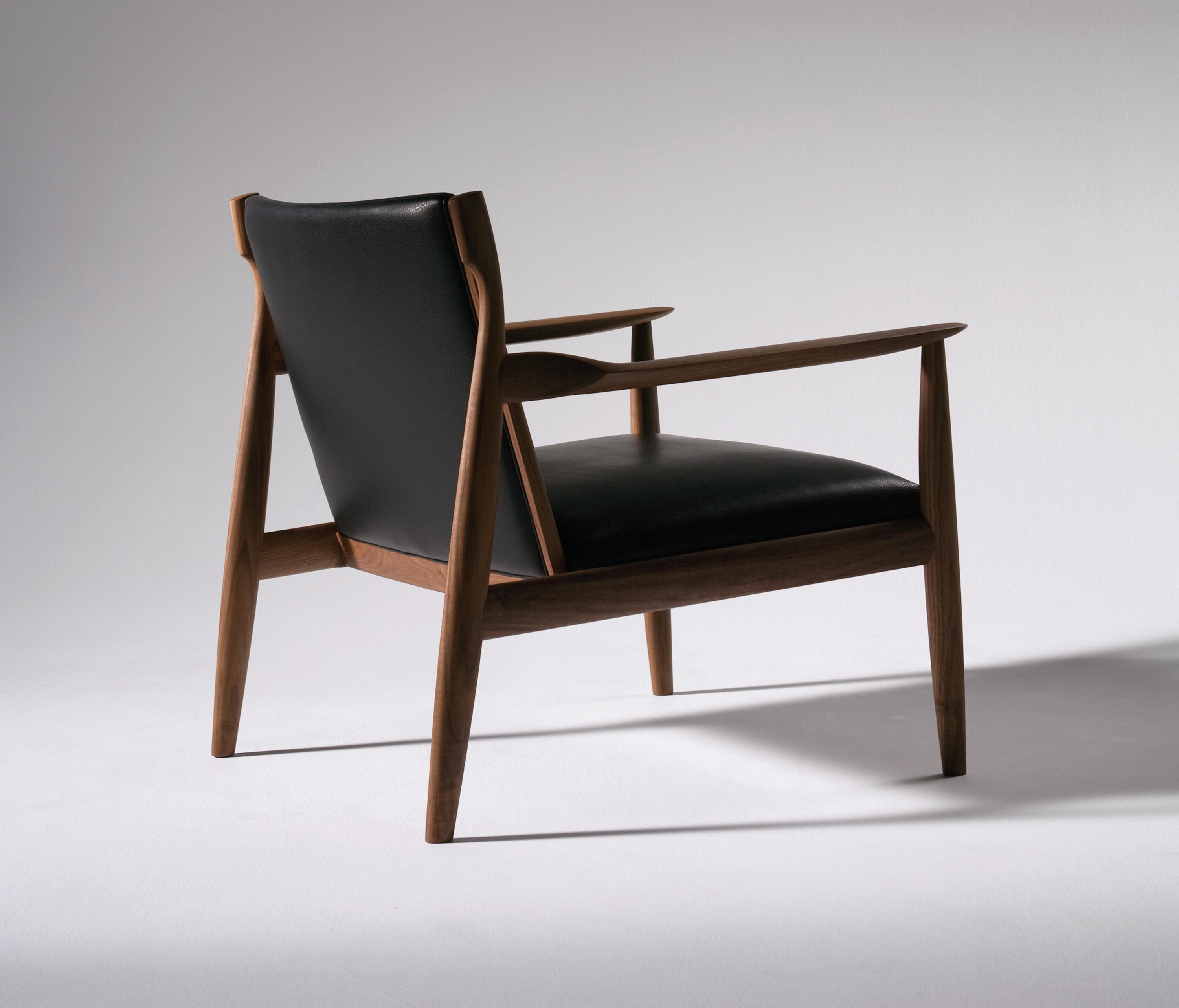 Claude | Easy Chair by Ritzwell