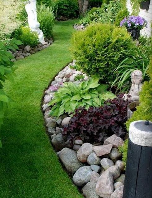 Check out this amazing landscaping idea for a backyard or front yard More