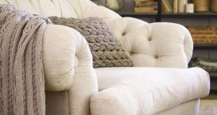 big comfy chair - Google Search | Comfy, Overstuffed Chairs | Big comfy  chair, Comfy reading chair, Comfy bedroom