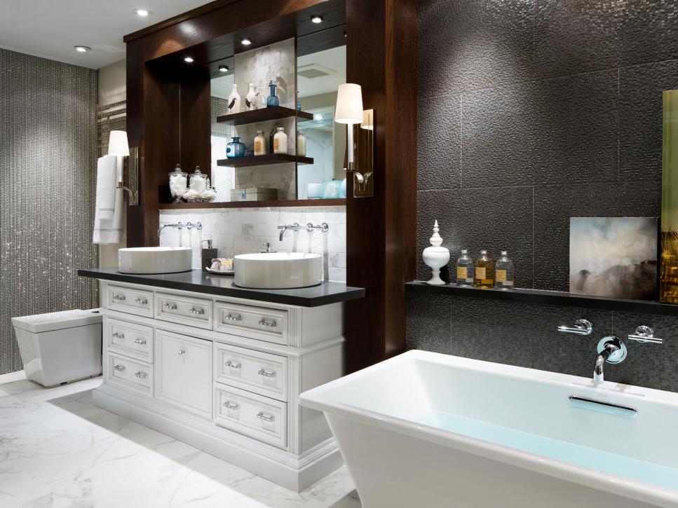 Luxurious Bathroom Makeovers From Our Stars