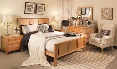 Colour ideas to go with oak bedroom furniture