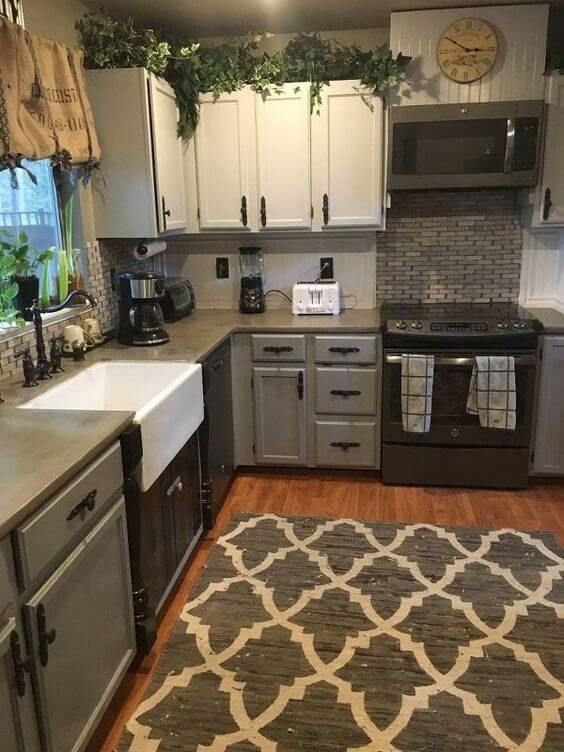 The small kitchen remodeling designs we picked out will make you believe  you do not need a big space to have a charming kitchen! Check more on  hackthehut.