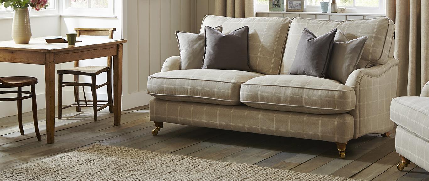 Classic and Traditional Sofas