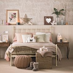 Vintage bedrooms to delight you