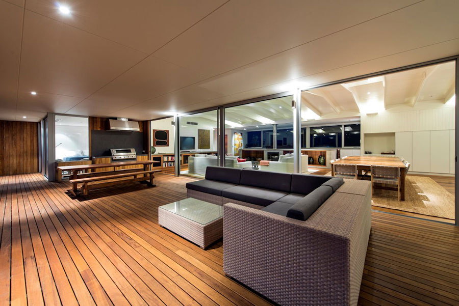 21 Contemporary Masterpiece Eagle Bay Residence Designed by Paul Jones