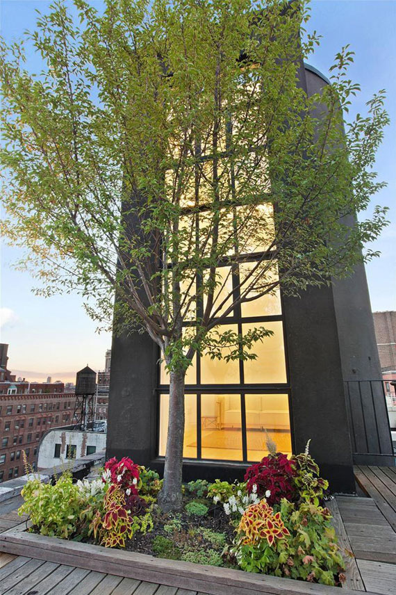 two5 Cool apartment in a neat building on Greenwich Village's gold coast