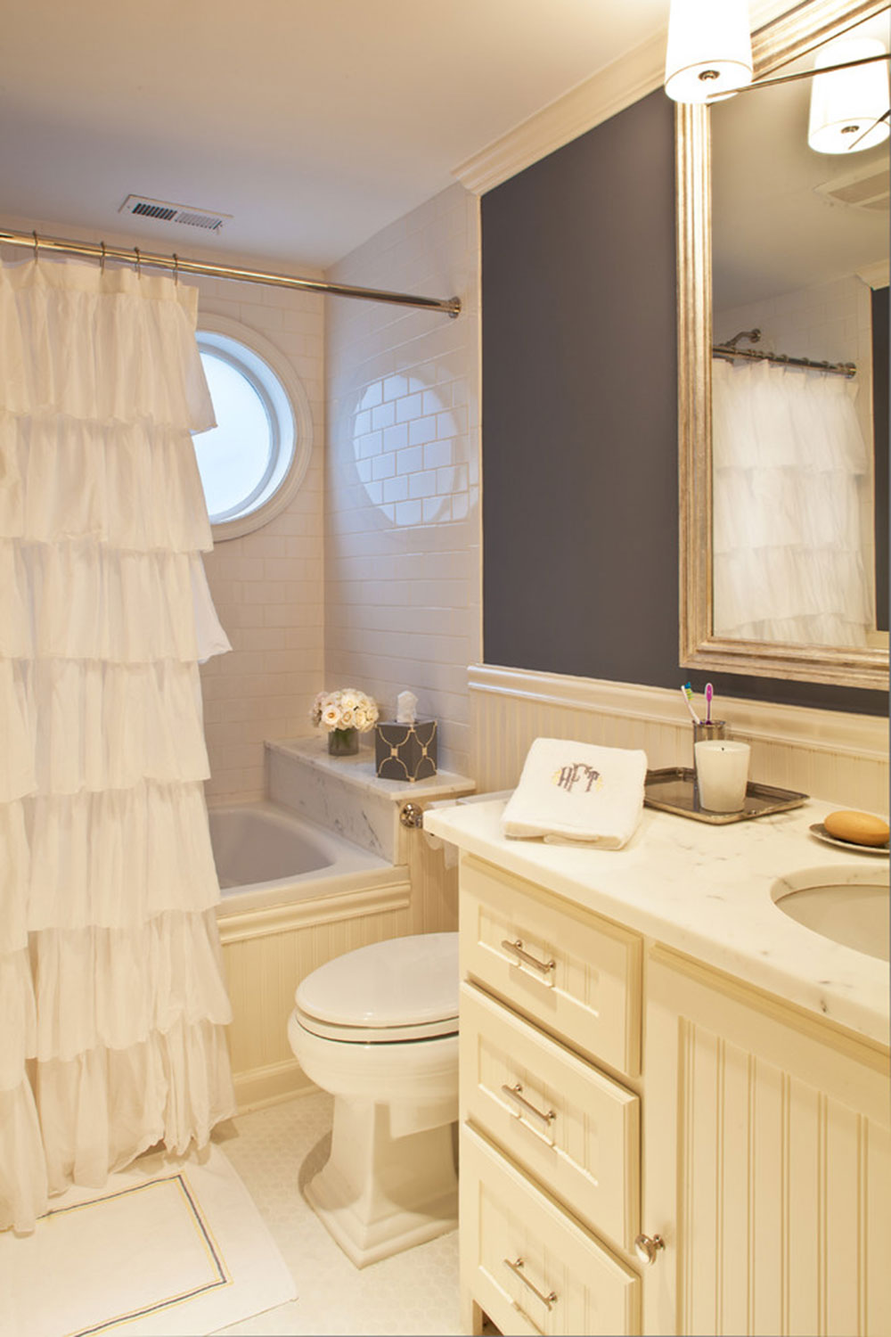 Enhance your bathroom appearance with trendy shower curtains1 Trendy shower curtains for your bathroom