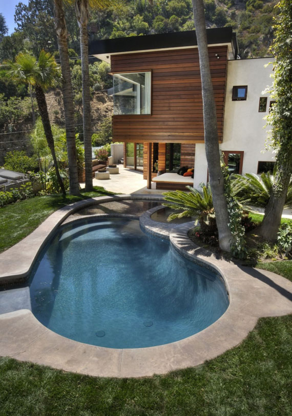 w7 Modern residence in West Hollywood designed by fer Studio