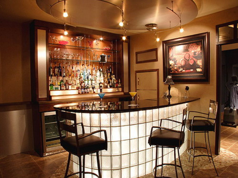 The-Home-Bar-a-must-for-every-gentleman-5 The home-bar, a must for every gentleman