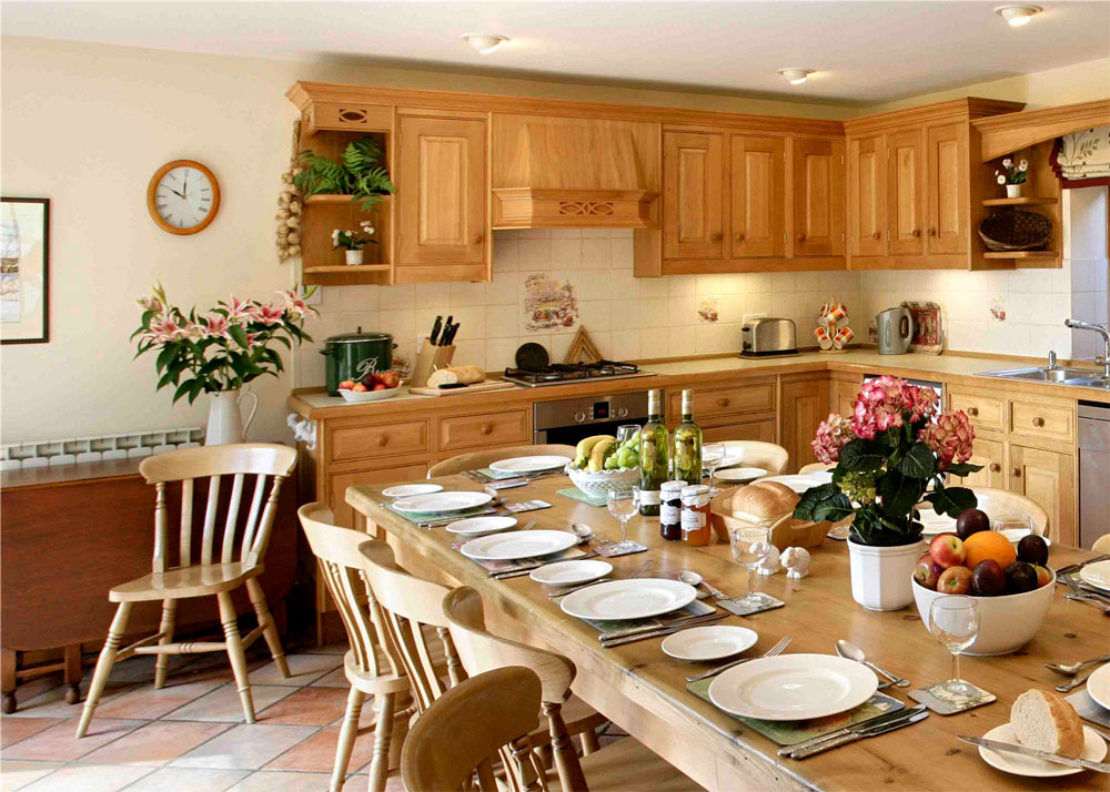 The-Kitchen The beauty of English country style home decor