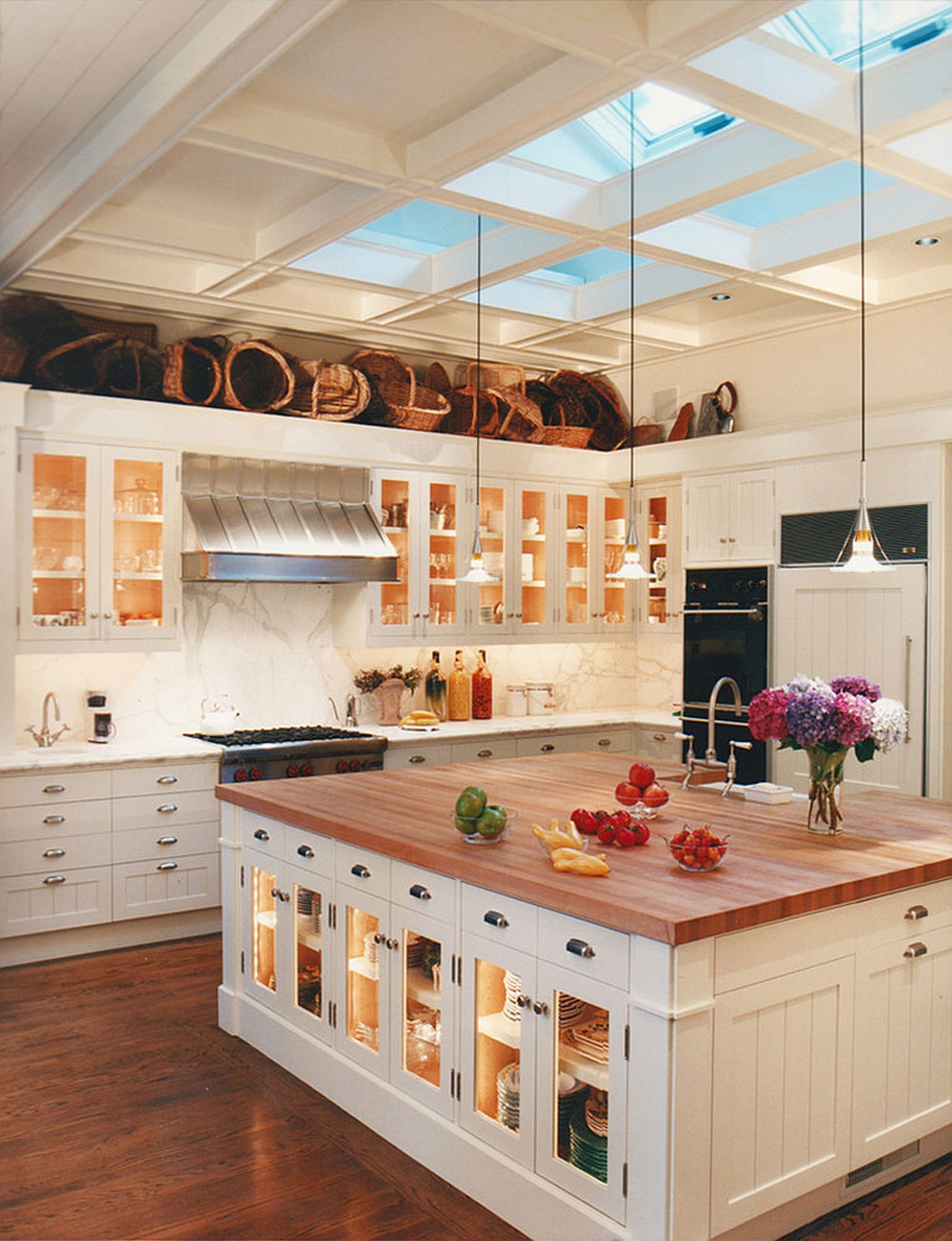 Kitchens with skylights for more natural light 5 kitchens with skylights for more natural light