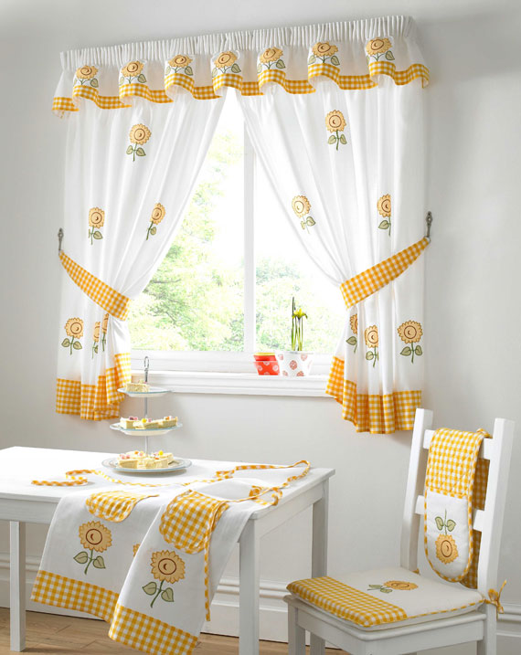 drapes2 secrets for creating a chic family room