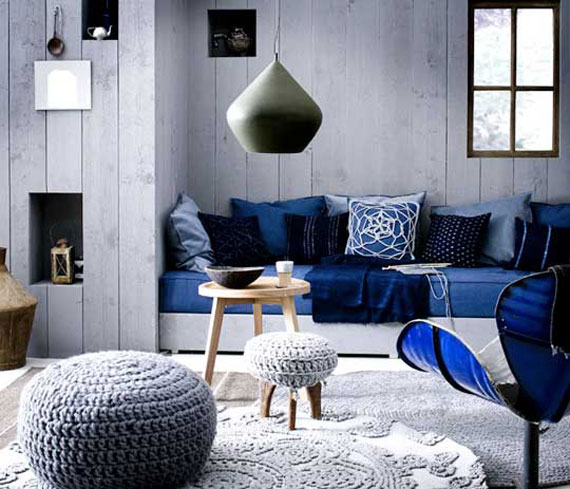 b17 Examples of living rooms decorated with blue