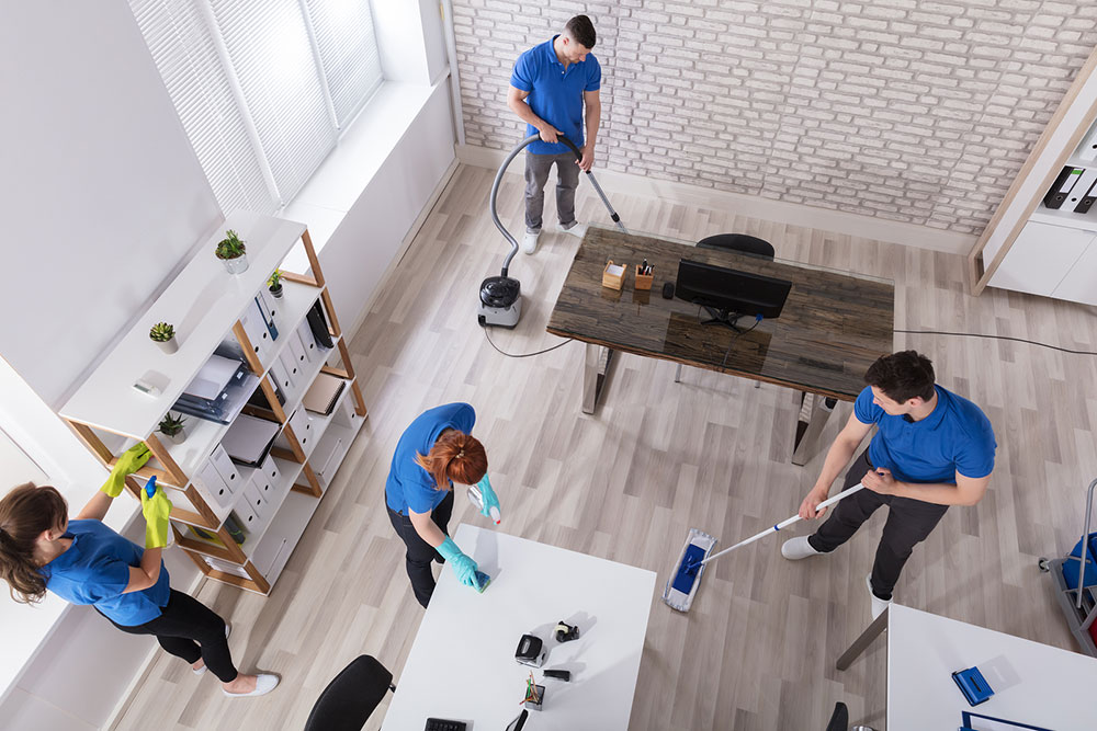 Clean up 5 important tasks that you need to do before you move in