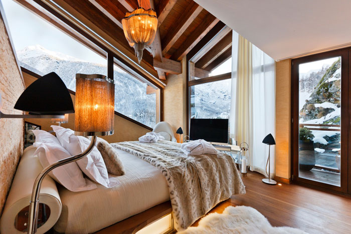 79047677292 A collection of bedrooms with breathtaking views